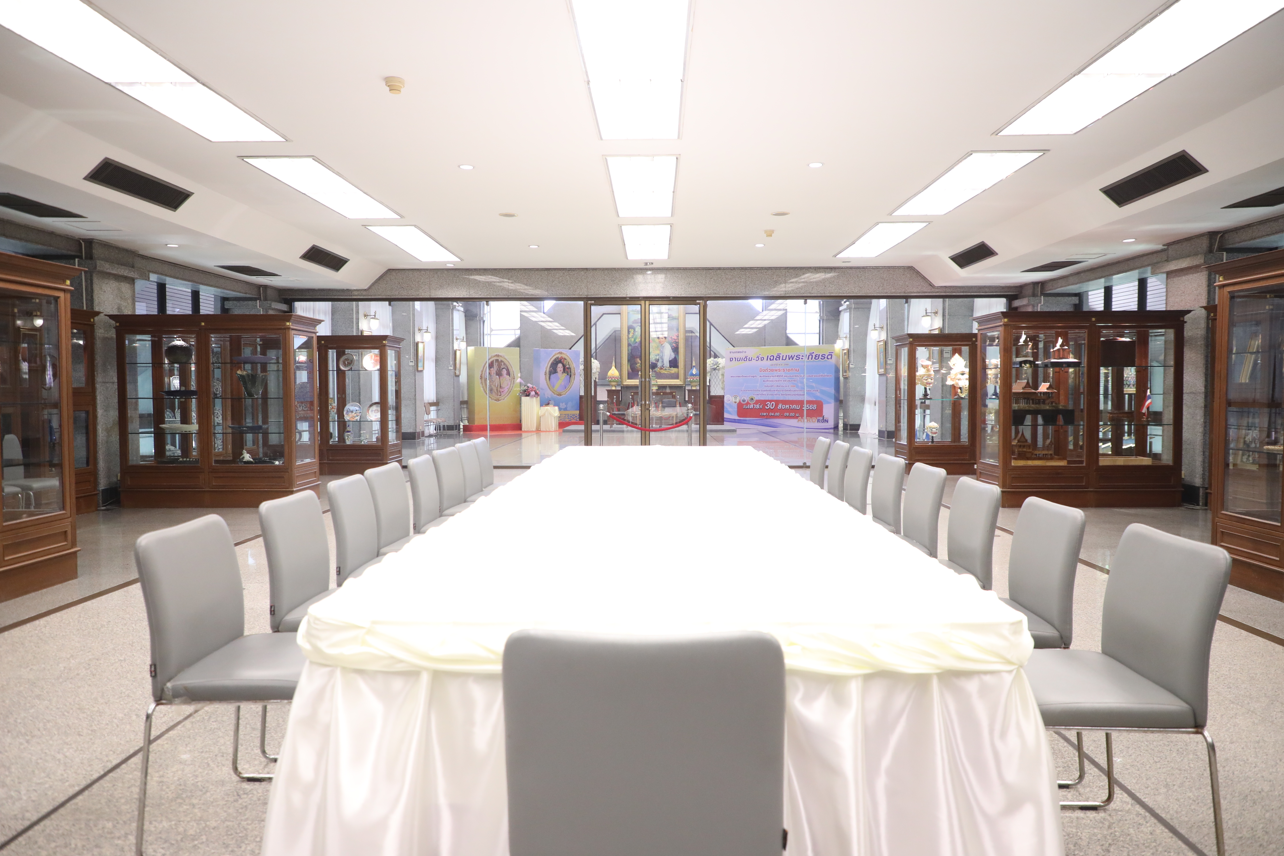 title - เลขาธิการ ส.ป.ก. นายเศรษฐเกียรติ กระจ่างวงษ์ ลงตรวจความเรียบร้อยของงาน 